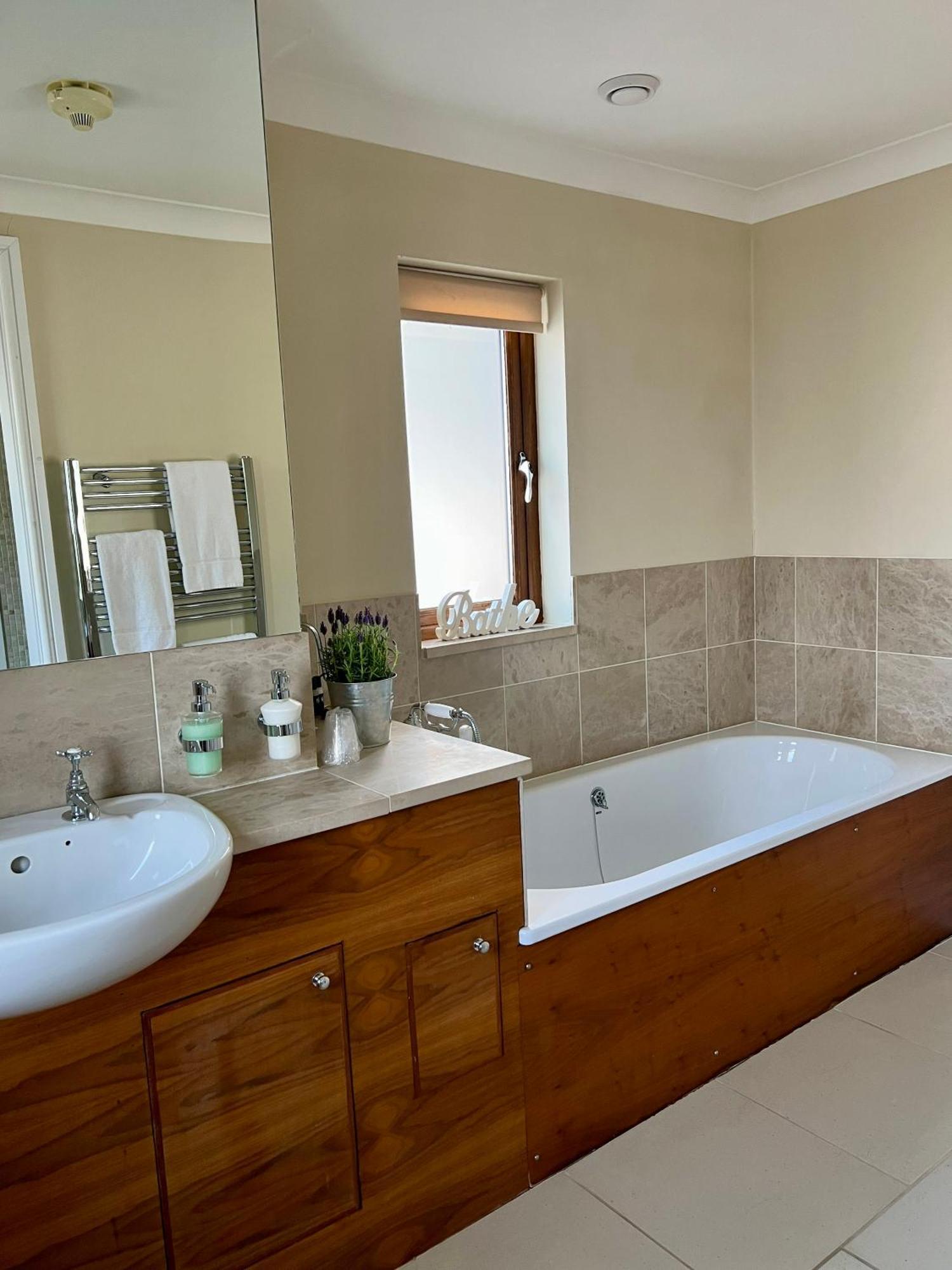 Roseberry House Bed & Breakfast Newcastle Emlyn Exterior foto